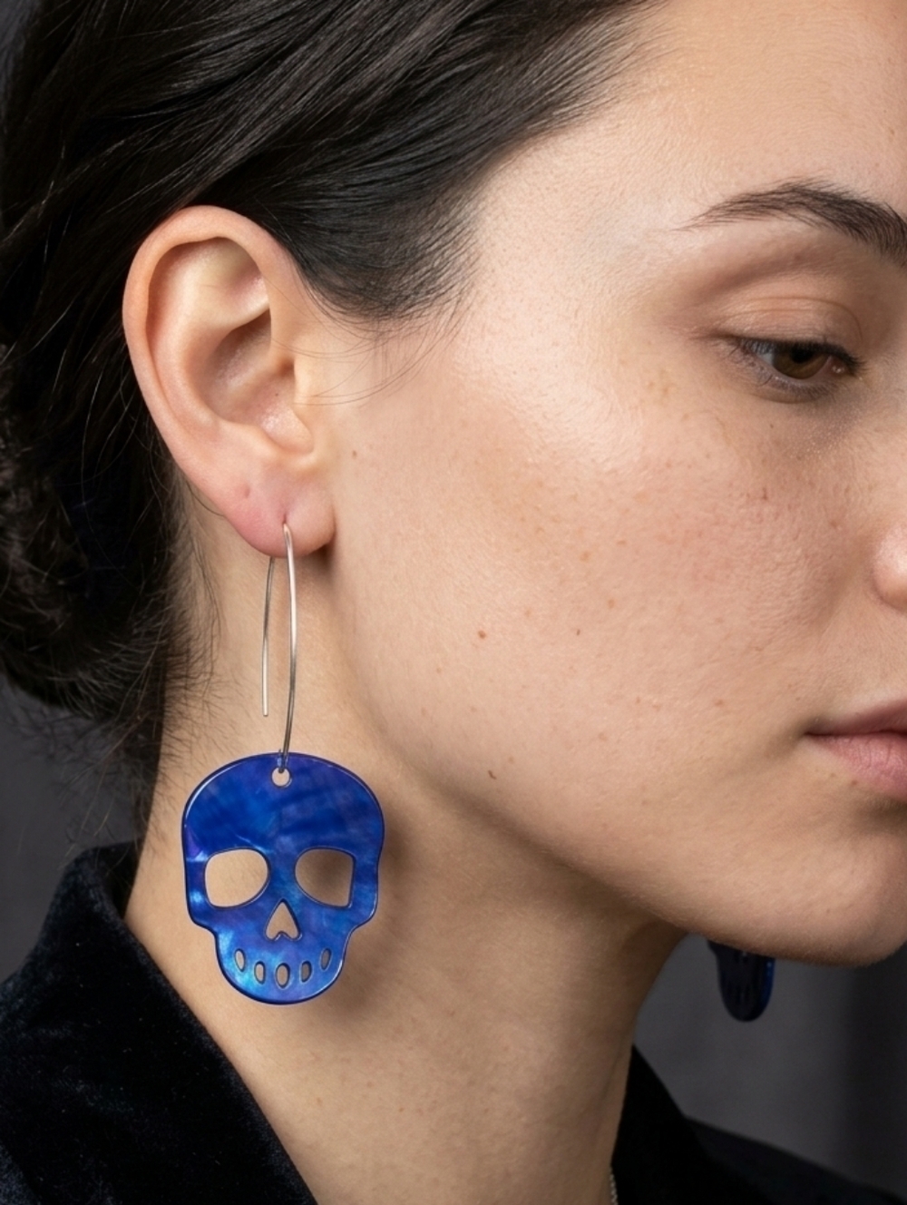 Source Unknown Iridescent Blue Skull Dangle Statement Earrings - 3" Long Goth